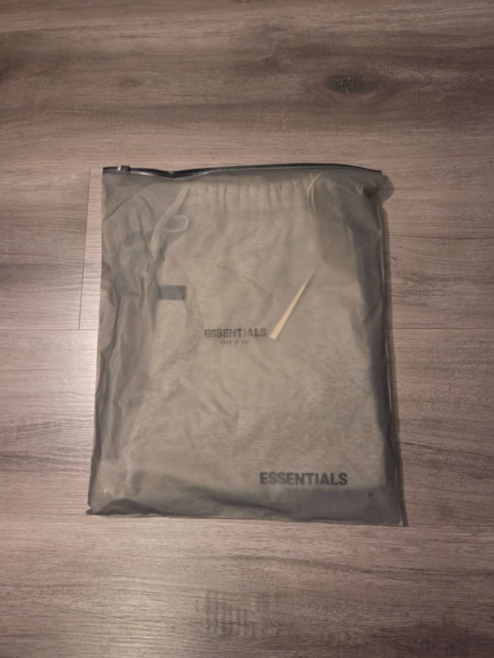 Fear of God Essentials SS22 Shorts - Picture 6 of 6